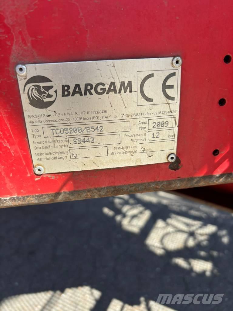 Bargam 5200 Compact 牽引型スプレイヤー