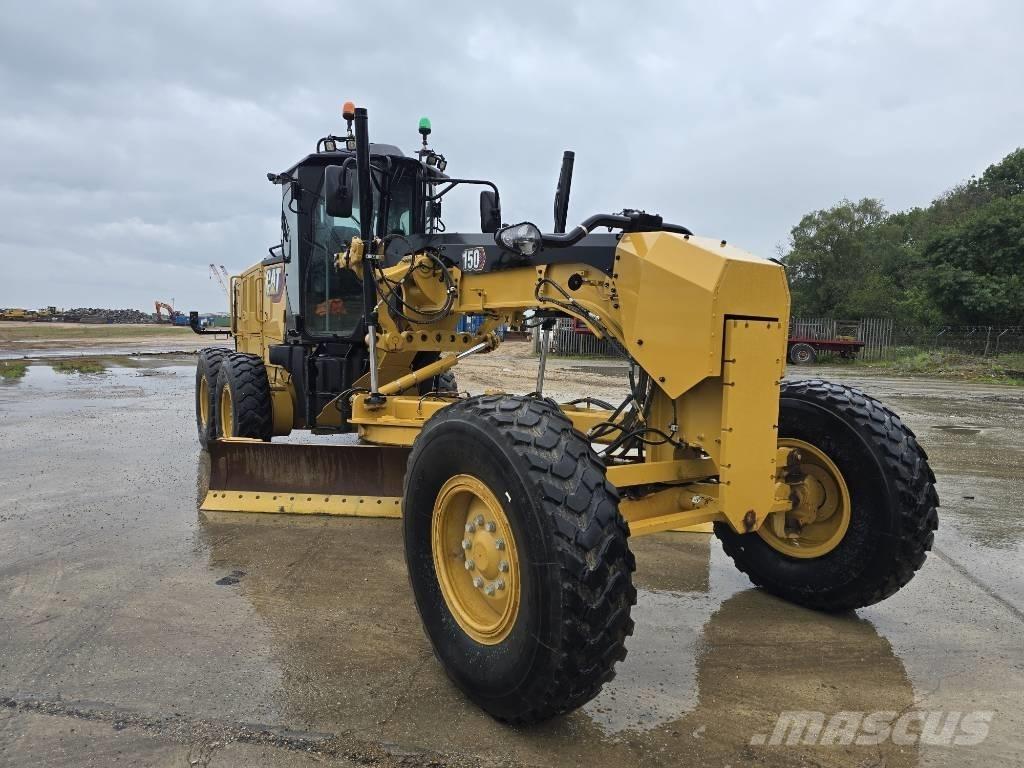 CAT 150 モーターグレーダー