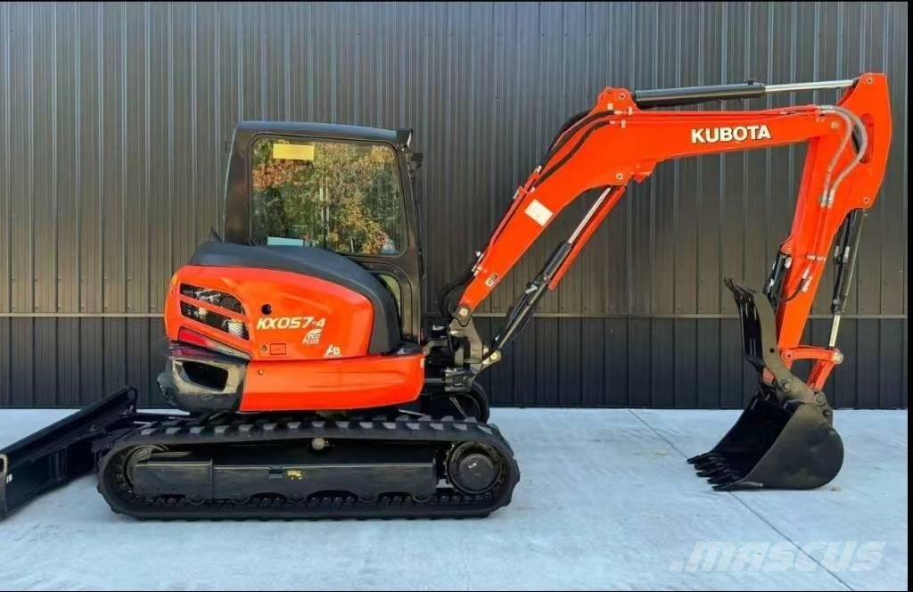 Kubota KX 057-4 ミニ油圧ショベル 7t以下（ミニユンボ・ミニディガー）