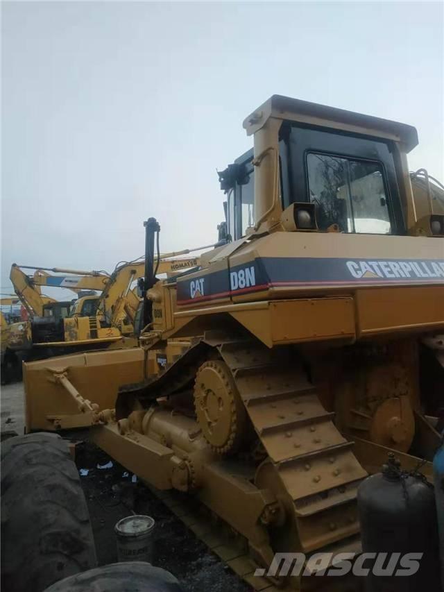 CAT D8N ブルドーザー