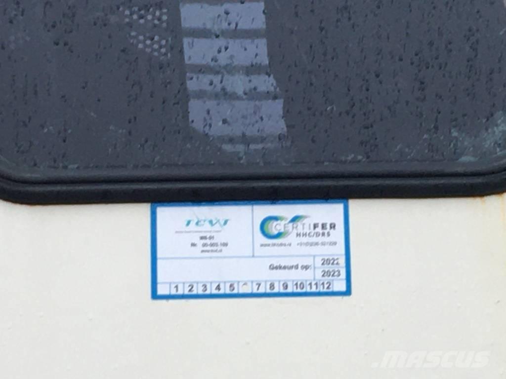 Hitachi KH 230 GLS 杭打ち機