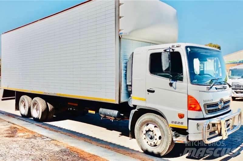 Hino 500 2626 その他トラック