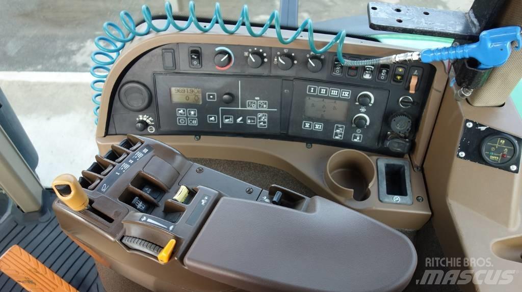 John Deere 8230 ILS トラクター