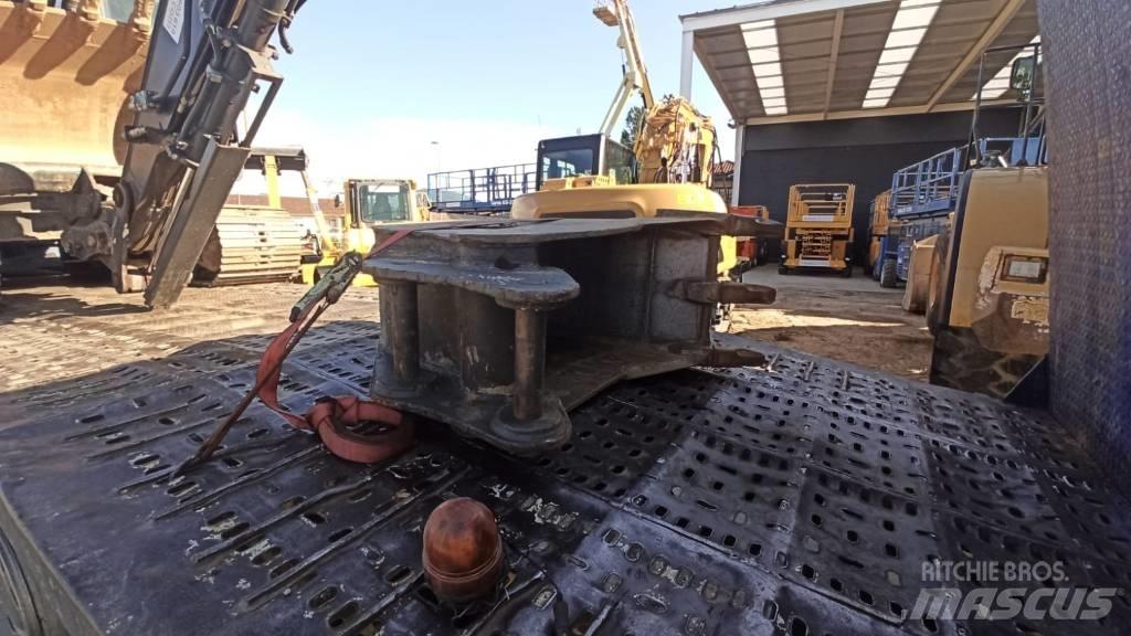 Volvo EC 140 E 大型油圧ショベル12t以上（パワーショベル・ユンボ）