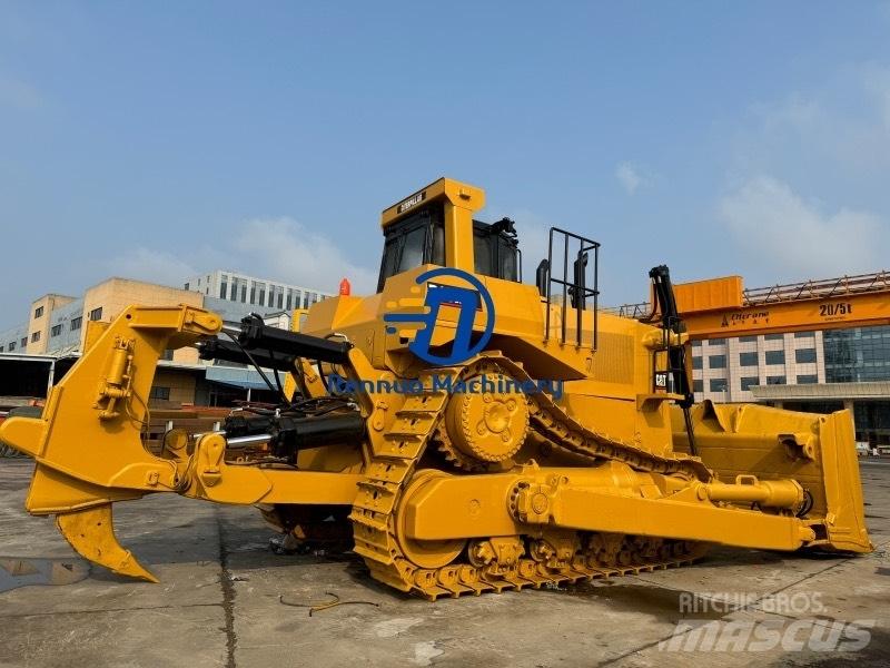 CAT D 10 R ブルドーザー
