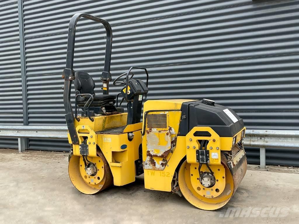 Dynapac CC102 タンデムローラ