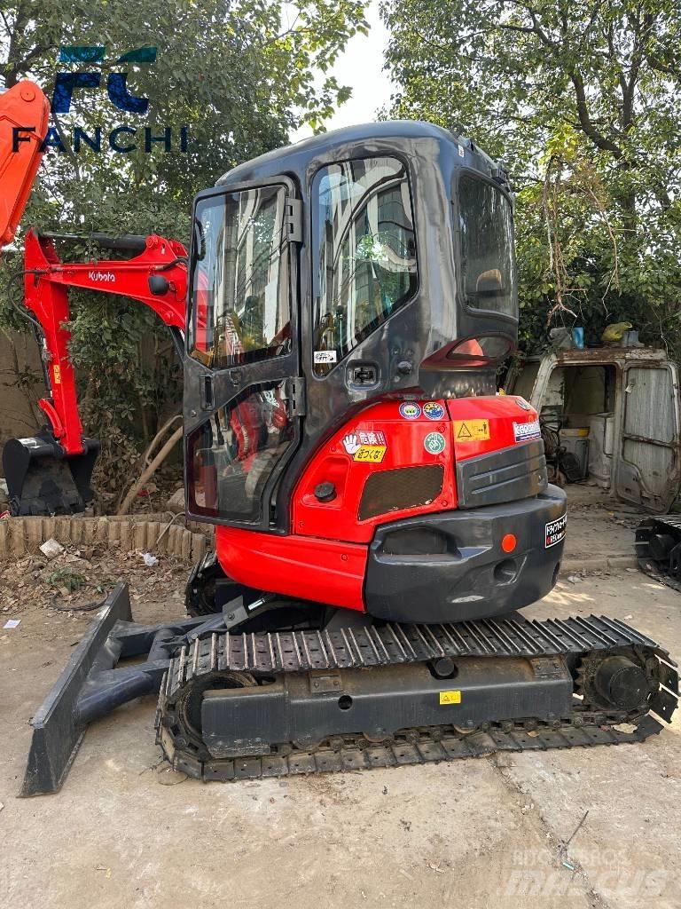 Kubota U 35 大型油圧ショベル12t以上（パワーショベル・ユンボ）