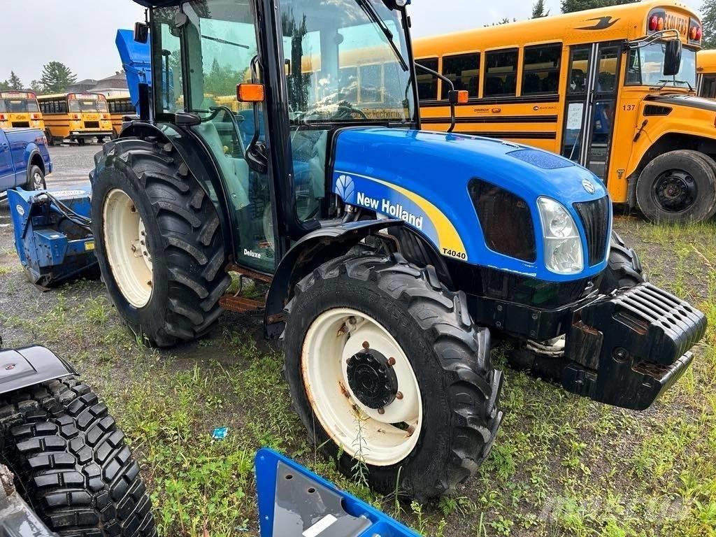 New Holland T 4040 トラクター