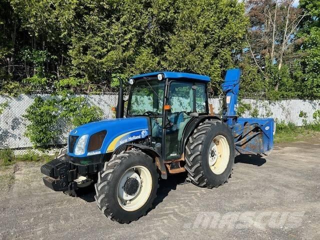 New Holland T 4040 トラクター