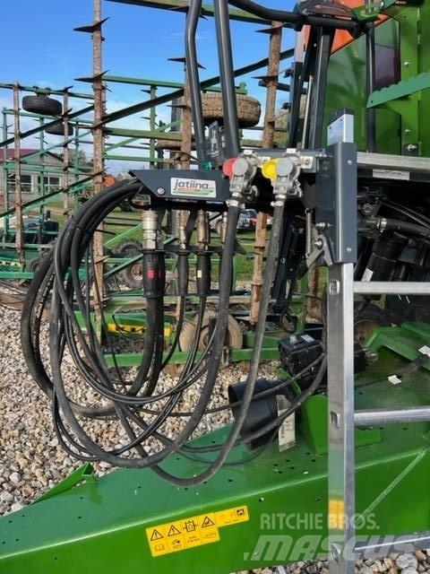 Amazone ZG-TS 10001 ミネラル散布機