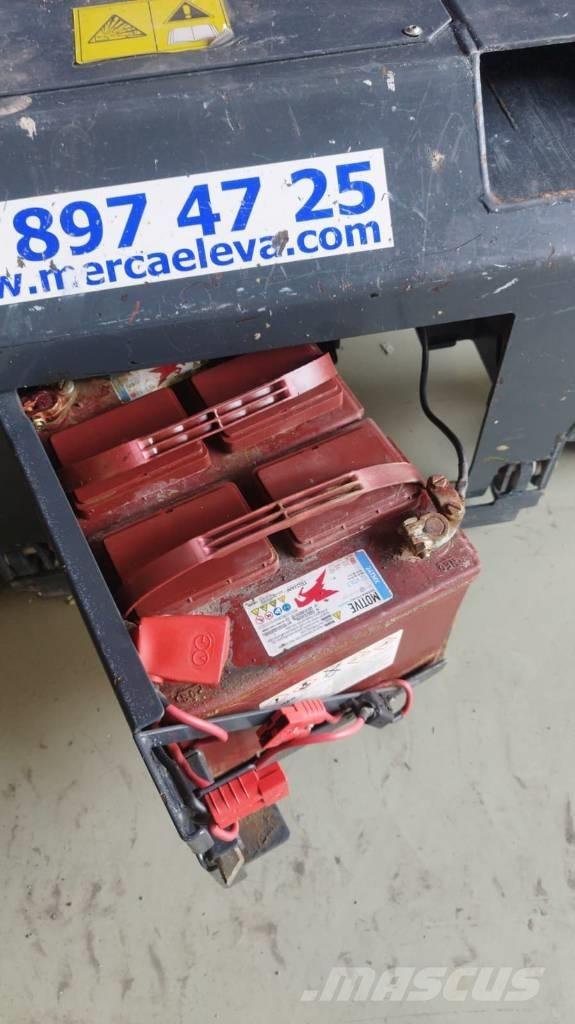 Bravisol Lui HD 小型自走式ブームリフト