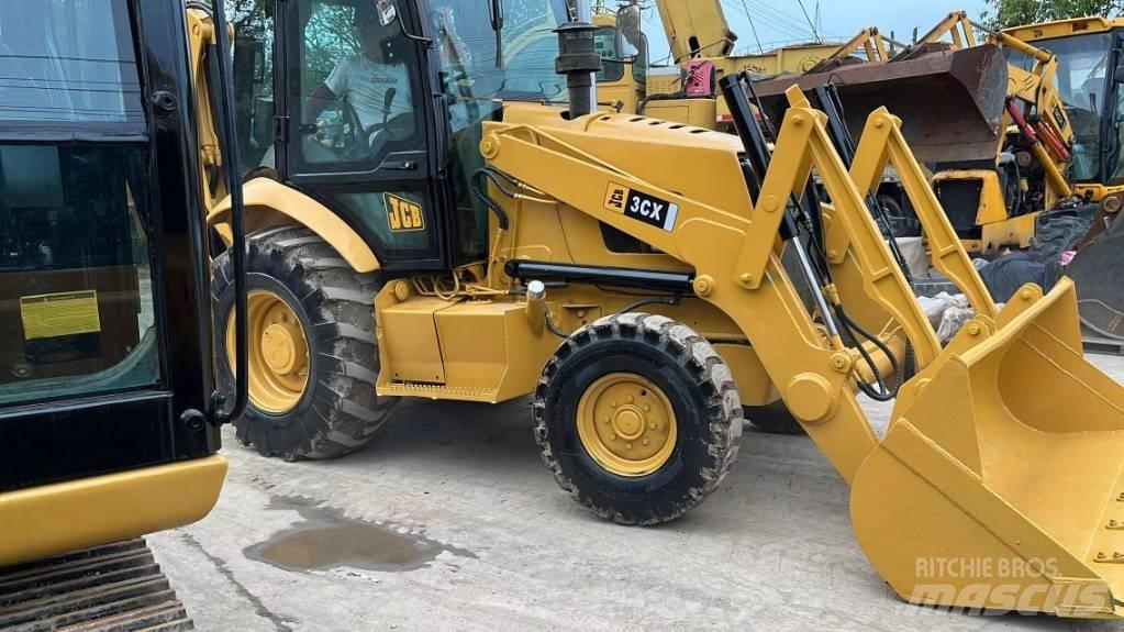JCB 3 CX バックホーローダー