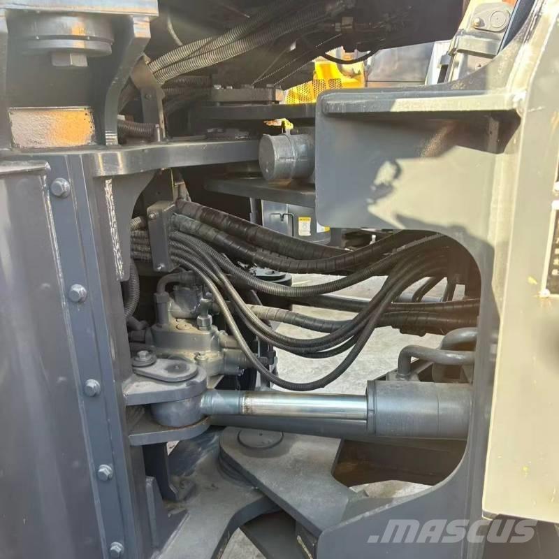 LiuGong CLG870H ホイールローダー・タイヤショベル