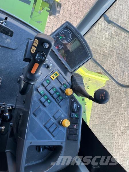 CLAAS AVERO 240 コンバイン