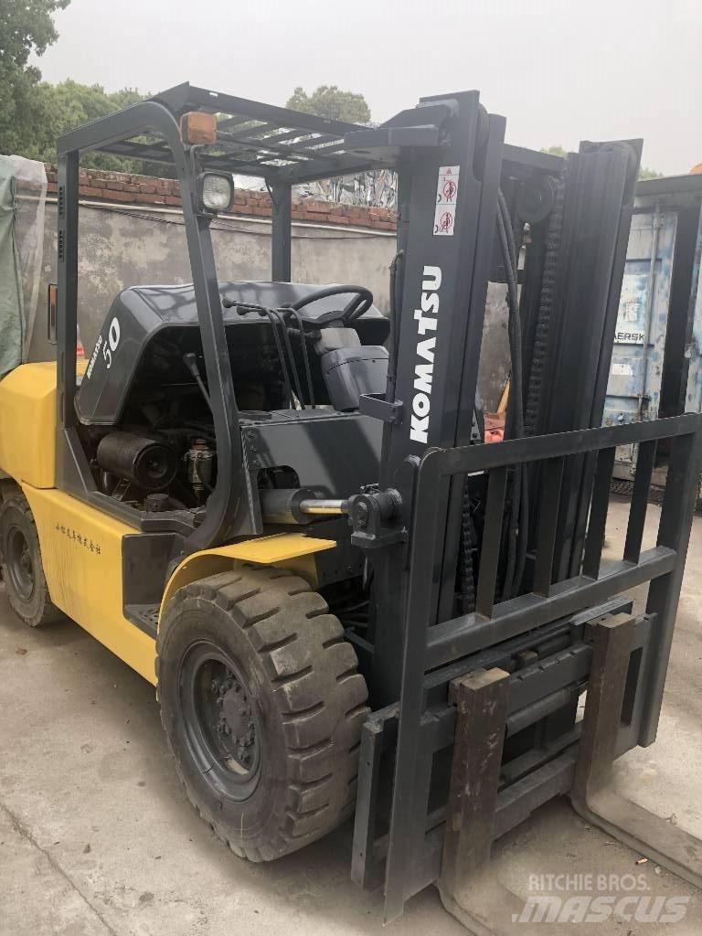 Komatsu 5 Ton ディーゼル・軽油