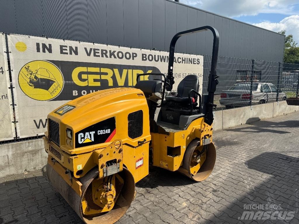 CAT CB 24 B タンデムローラ