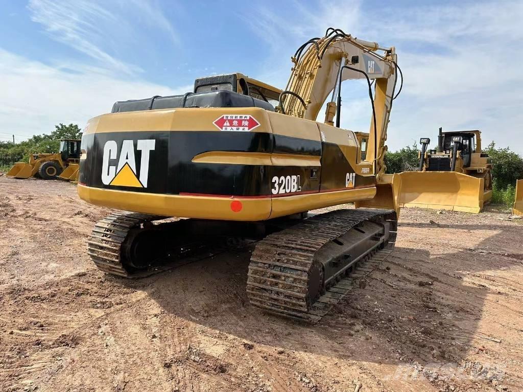 CAT 320 B 大型油圧ショベル12t以上（パワーショベル・ユンボ）