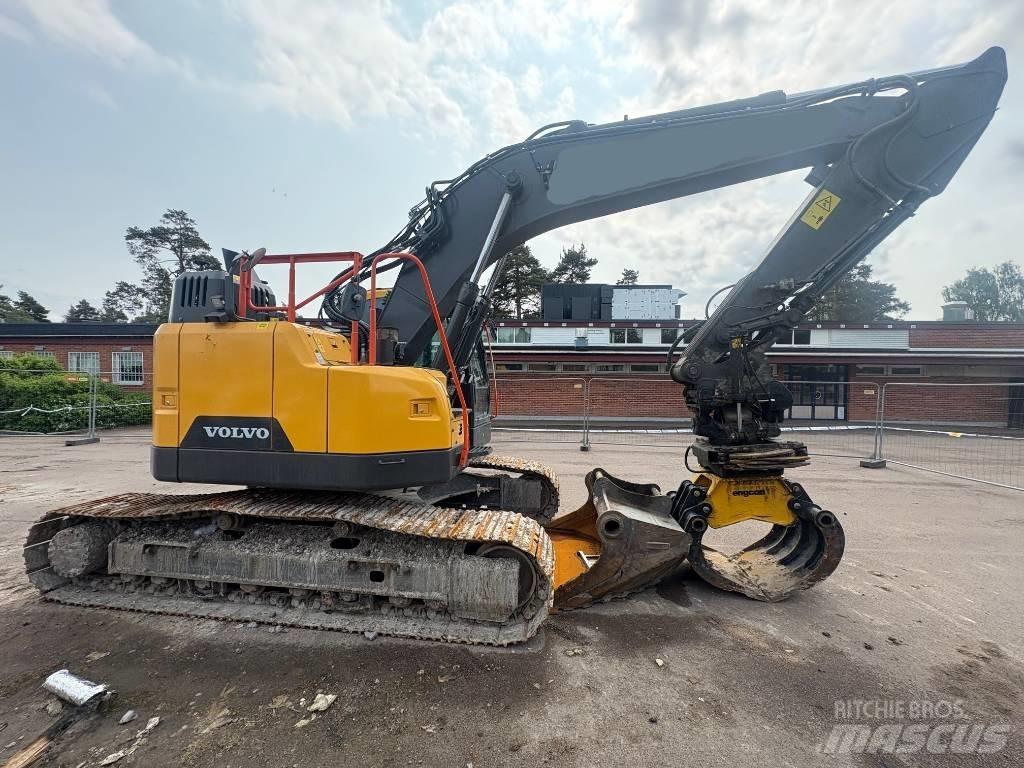 Volvo ECR 235 EL 大型油圧ショベル12t以上（パワーショベル・ユンボ）