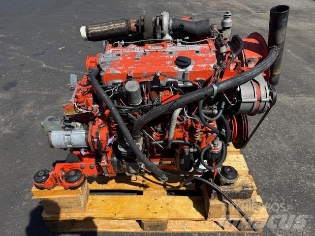 Deutz BF4M 1012 エンジン
