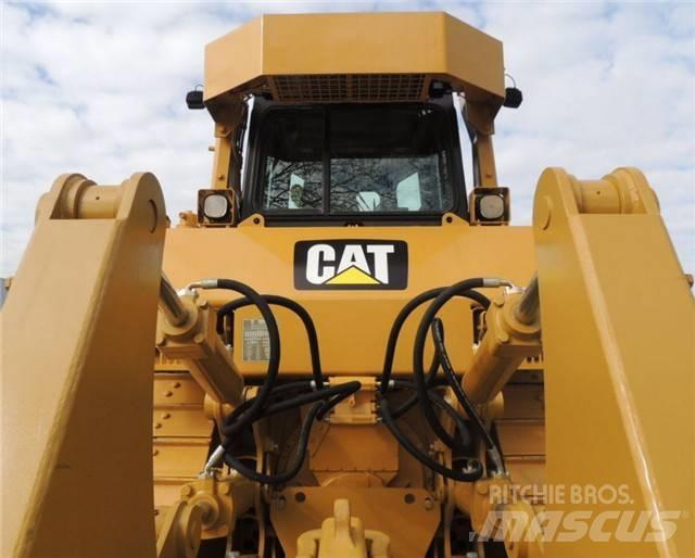 CAT D 7 R ブルドーザー