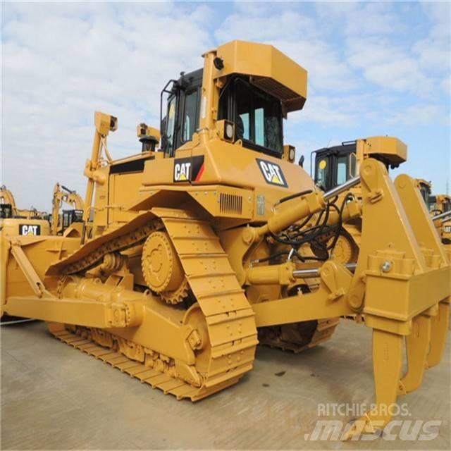 CAT D 7 R ブルドーザー