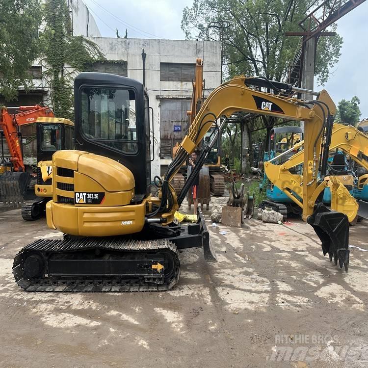 CAT 303.5 E ミニ油圧ショベル 7t以下（ミニユンボ・ミニディガー）
