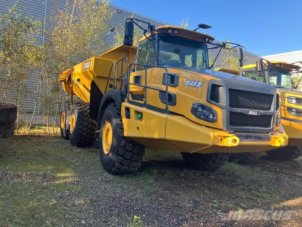 Bell B45E 6x6 アーティキュレート式ダンプトラック