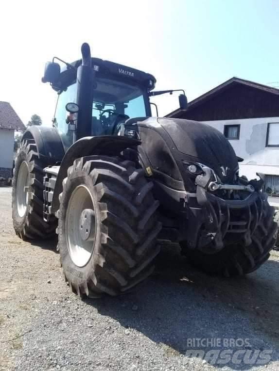 Valtra S 374 トラクター