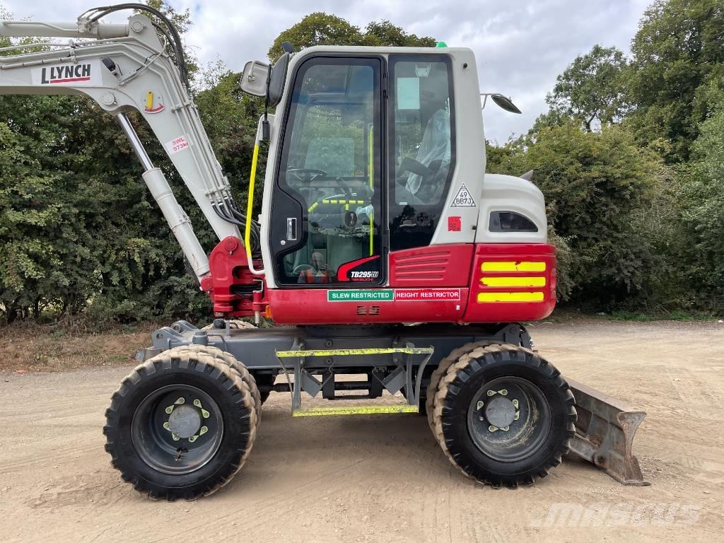 Takeuchi TB 295 W ホイール式油圧ショベル（パワーショベル・ユンボ・バックホー）