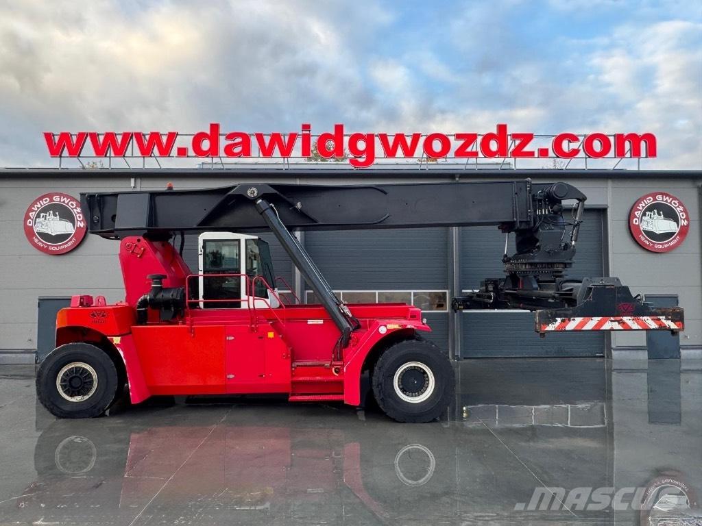 CVS Ferrari F465 リーチスタッカー