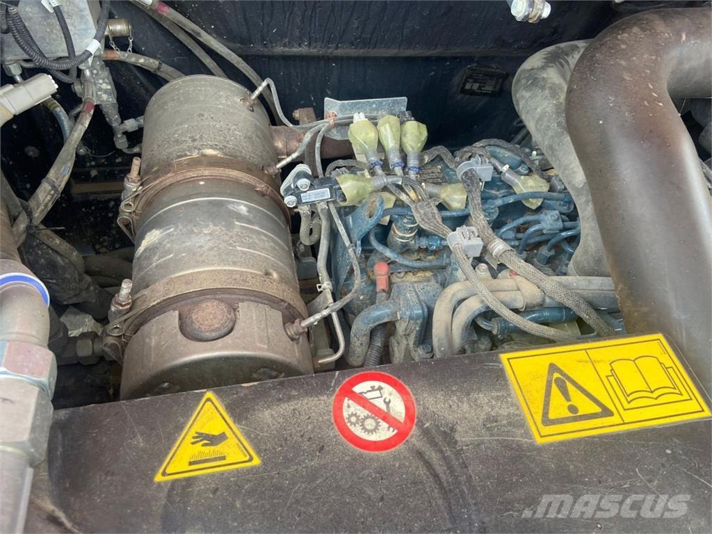 Kubota KC300 (7698) キャリアダンプ