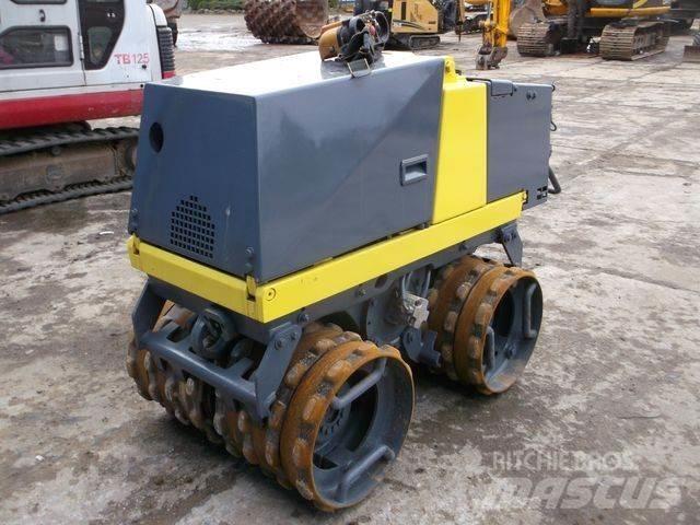 Bomag BMP 851 プレートコンパクター