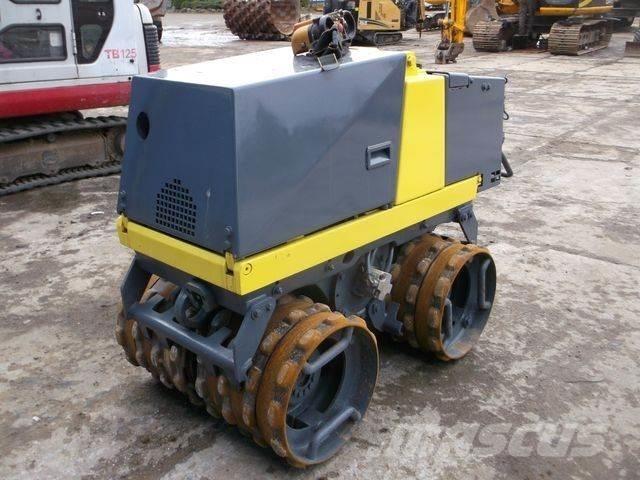 Bomag BMP 851 プレートコンパクター