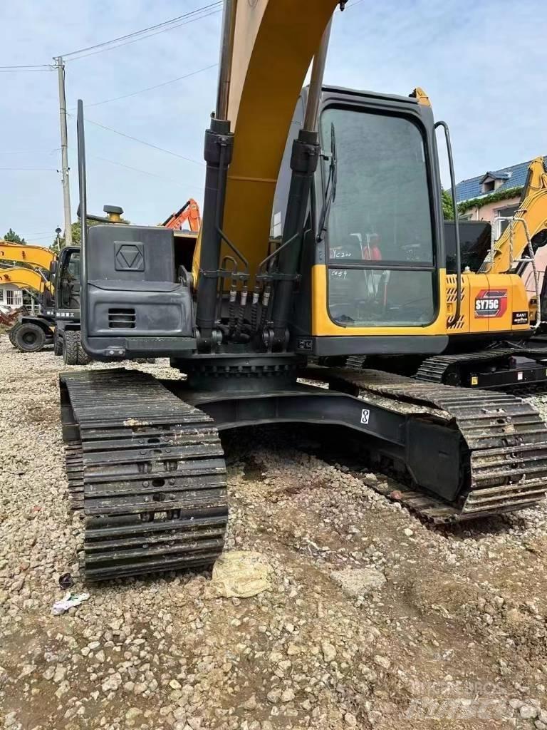 XCMG XE 150 D 中型油圧ショベル 7ｔ-12ｔ（ユンボ・パワーショベル・バックホー）