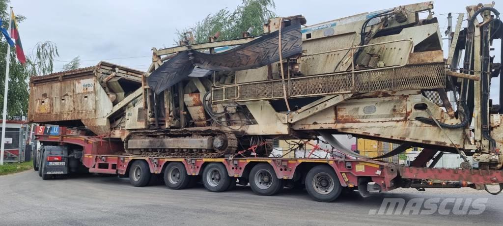 Metso R222 NORDBERG 自走式スクリーン