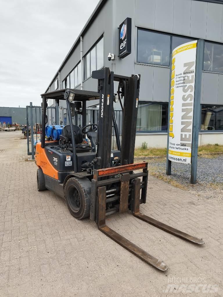 Doosan G35 C-5 LPGフォークリフト