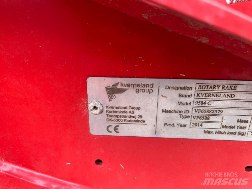 Kverneland 9584C ウィンドローア/レーキ