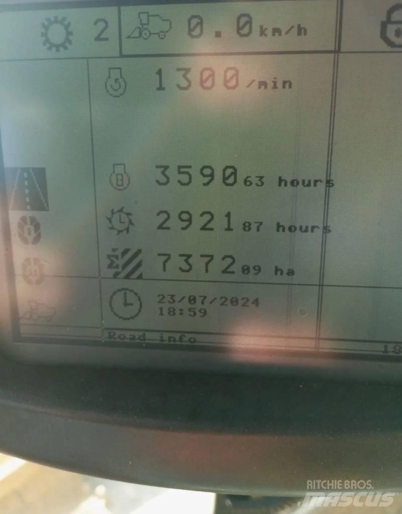 New Holland CR 960 コンバイン