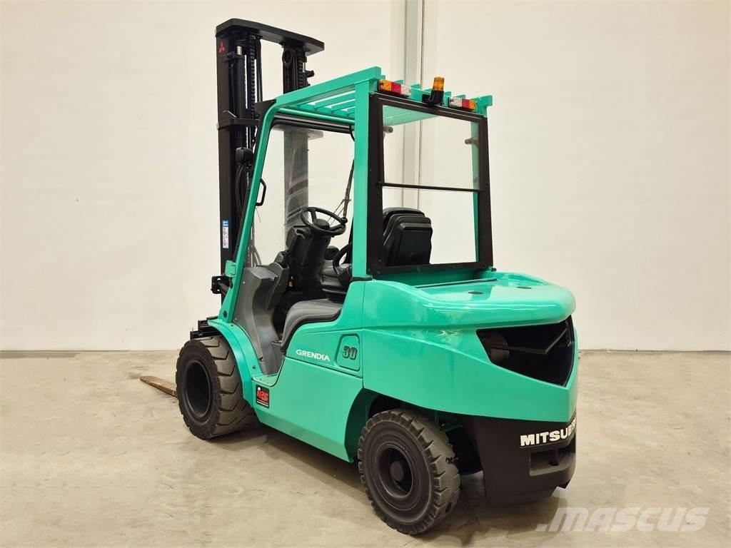 Mitsubishi FD30NTD ディーゼル・軽油