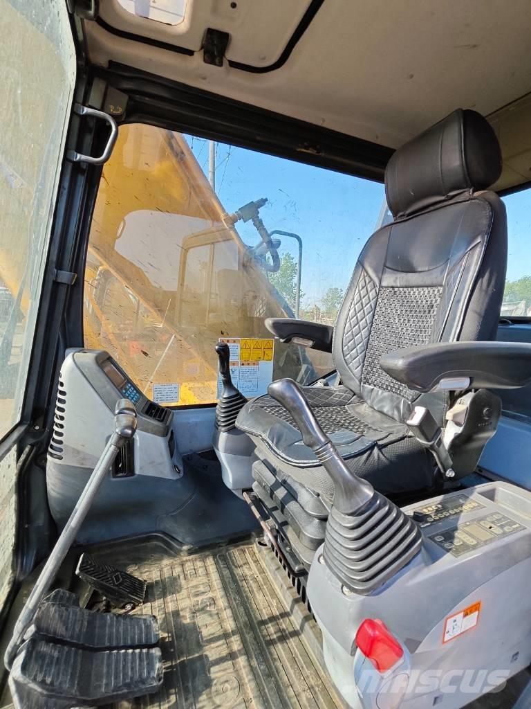 Komatsu PC 160 LC-7 大型油圧ショベル12t以上（パワーショベル・ユンボ）