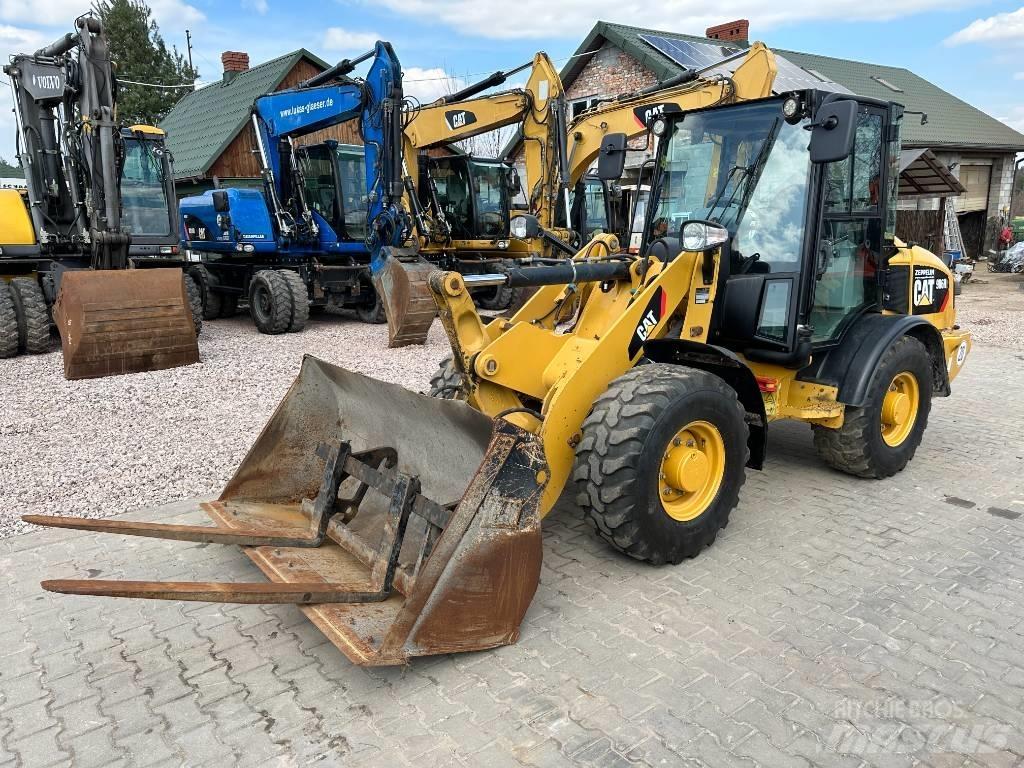 CAT 906 H 2 ホイールローダー・タイヤショベル