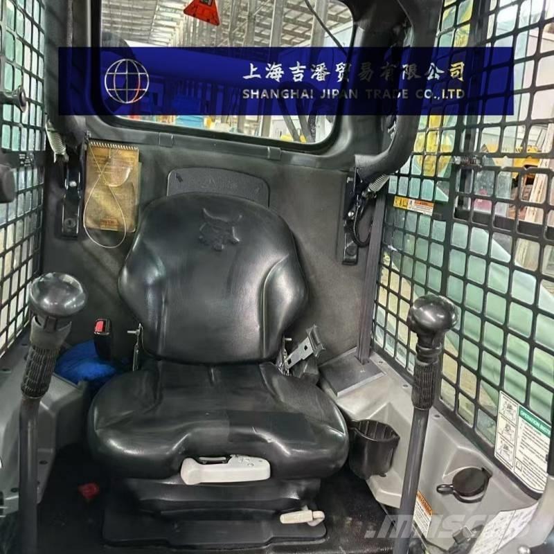 Bobcat S 770 スキッドステアローダー