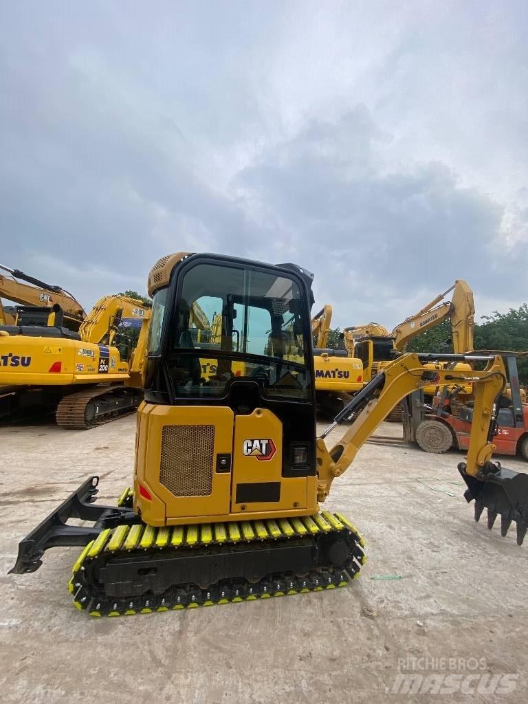 CAT 302 ミニ油圧ショベル 7t以下（ミニユンボ・ミニディガー）