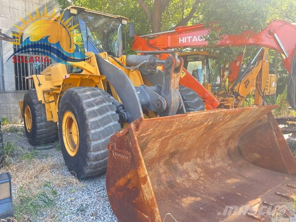 Volvo L 120 ホイールローダー・タイヤショベル