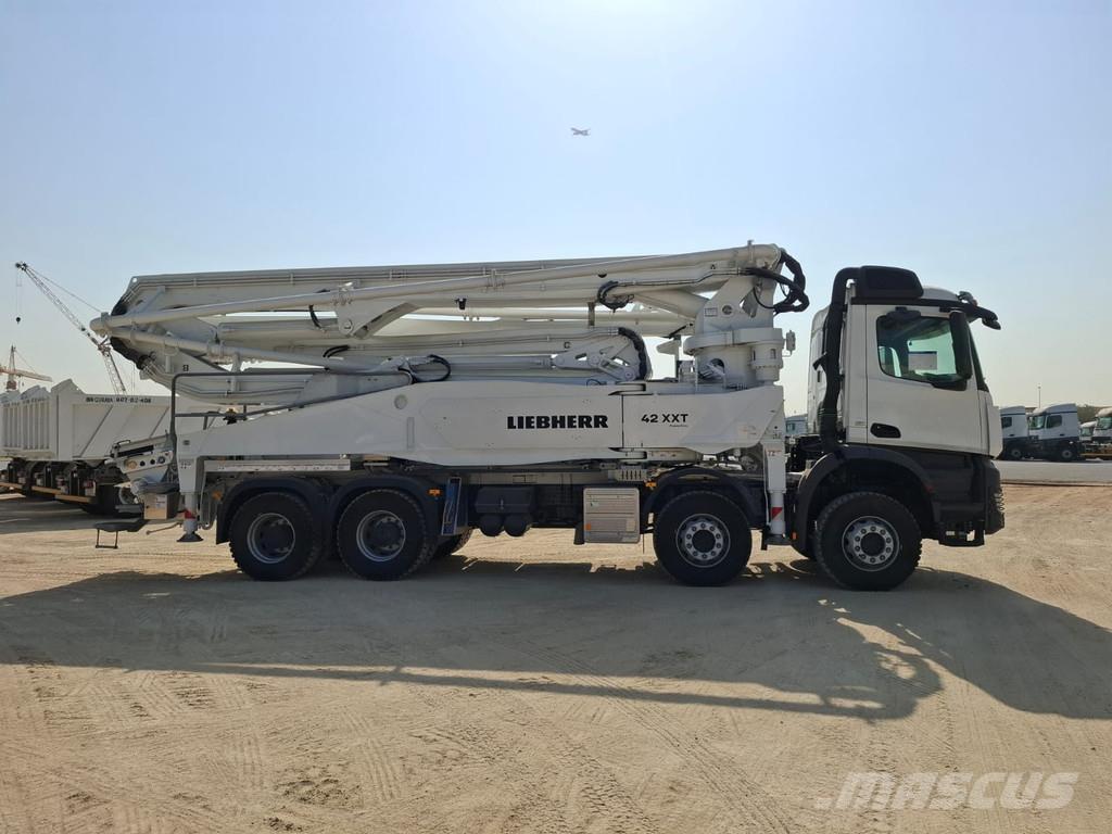 Liebherr THP 42 コンクリートポンプ車