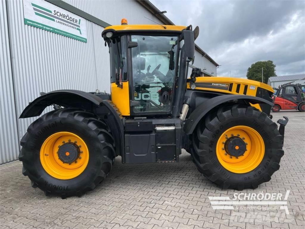 JCB FASTRAC 4220 トラクター