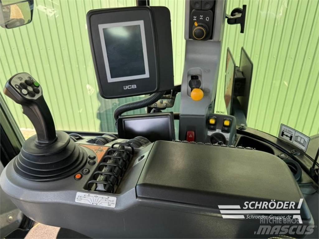 JCB FASTRAC 4220 トラクター