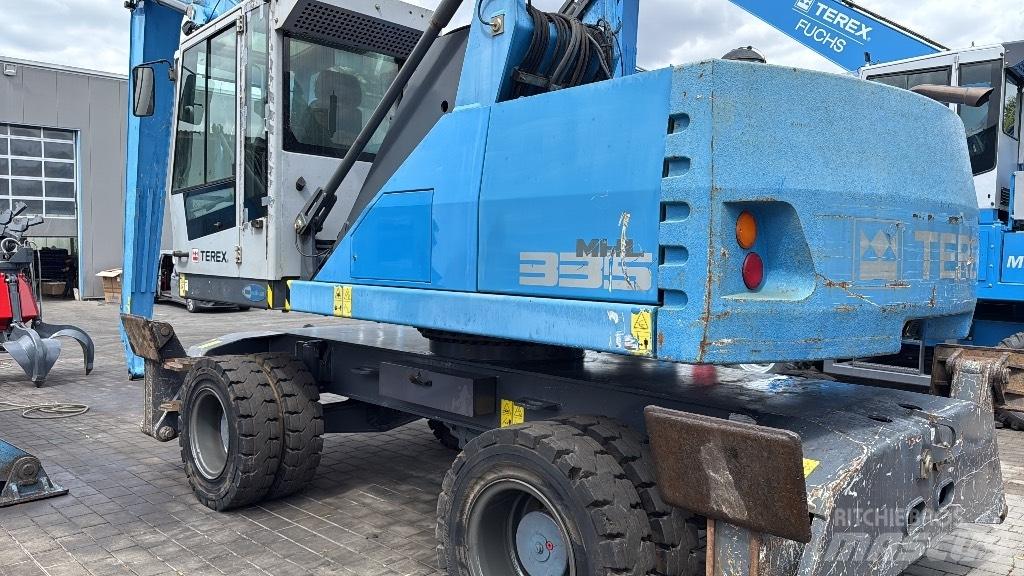 Fuchs MHL 335 E 廃棄物／工業産廃処理機