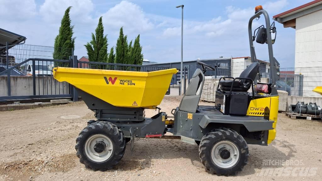 Wacker Neuson DW20 サイト　ダンプ