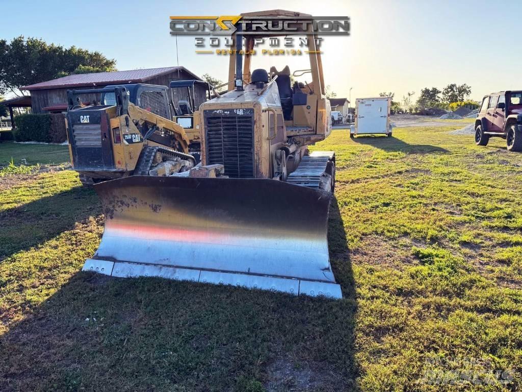 CAT D 3 G LGP ブルドーザー